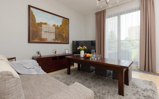 Apartment Czerniakowska by Renters