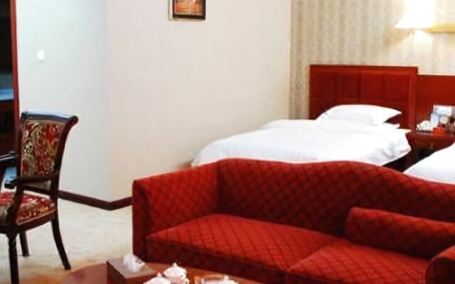 Yijia Mingshi Holiday Hotel