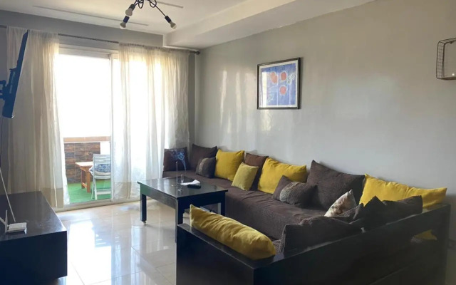 nice little apartment with swimming pool