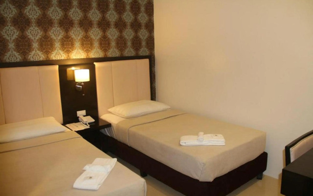 Manhattan Suites Inn