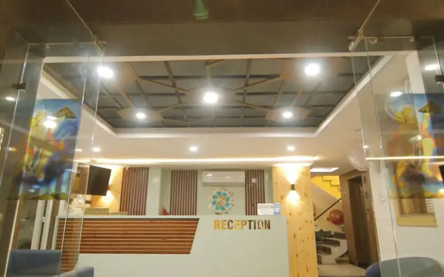 Paarth Grand