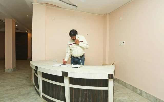 Oyo 14624 Hari Dham