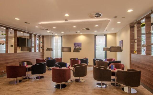 Premier Inn Duesseldorf City Centre Hotel