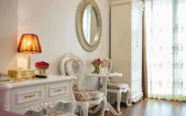 Viola Royal Hotel & Spa