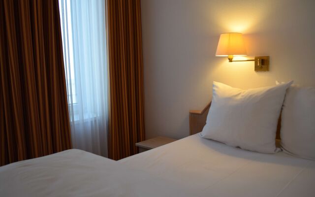 Scotty + Paul Hotel Deggendorf