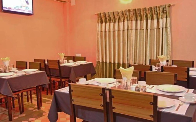 Hotel Arhant Inn