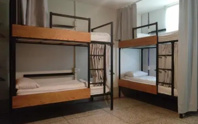 Happy Taipei Hostel - Share House