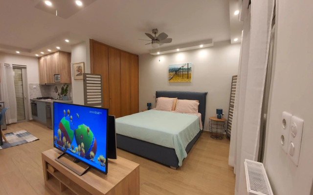 Tony's suite with parking