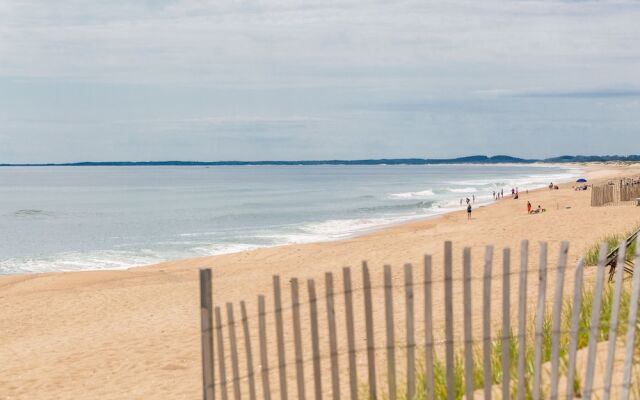 Blue - Inn on The Beach