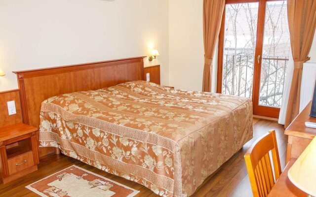 Pannon Hotel