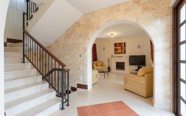 Prengos Sea View Villa