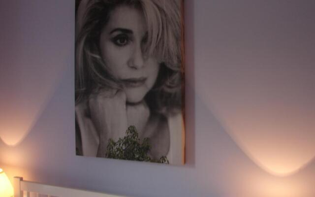 Chmielna Guest House