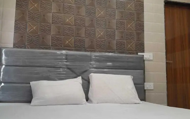 OnlyStay Shiva Dham