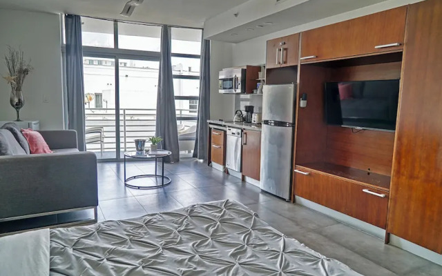 Private Apartment at the Congress
