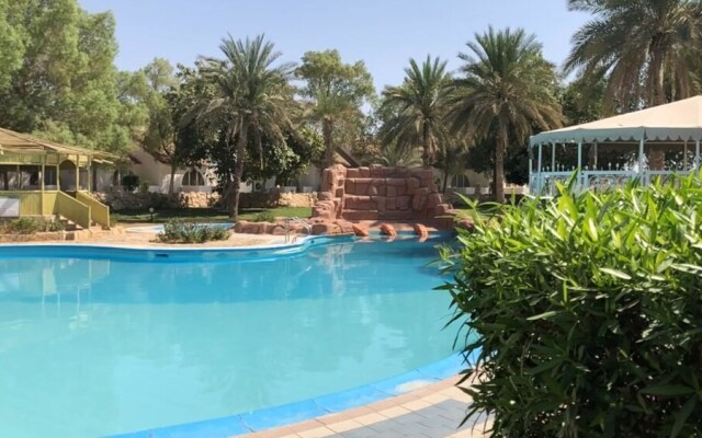 Al Buraimi Hotel