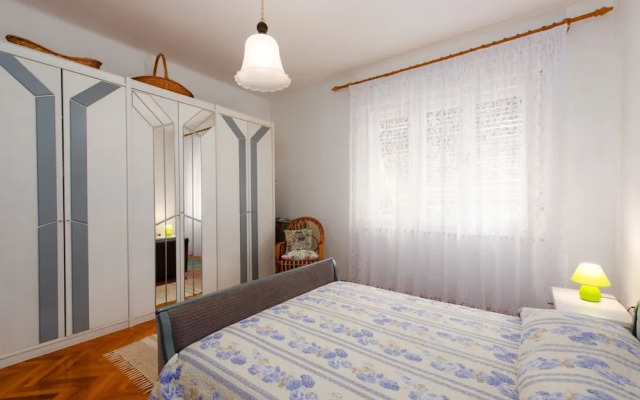 Elegant Lovran Apartment With Large Outdoor Area