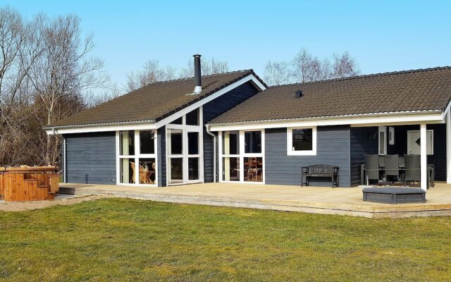 8 Person Holiday Home in Strandby