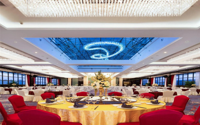 Yiwu Zhonglian Kaixin Hotel
