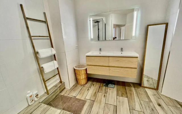 Nouveauté - L'Oasis - T3 - 70 M2 - Jacuzzi