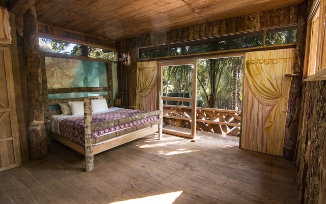 Hostel Bambu Gran Palas and Cenote