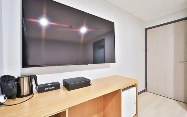 Hotel 701