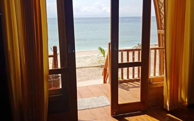Road Beach Homestay