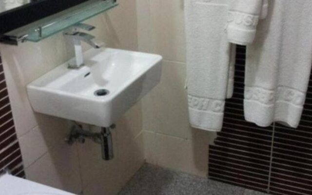 Platinum Apartment & Suites