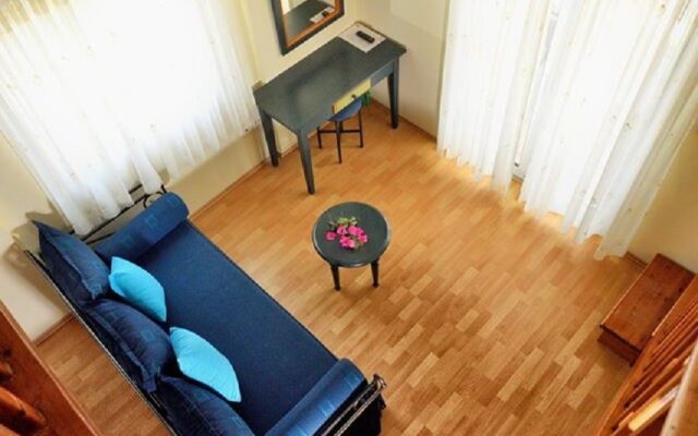 Studio Nikiti Beach