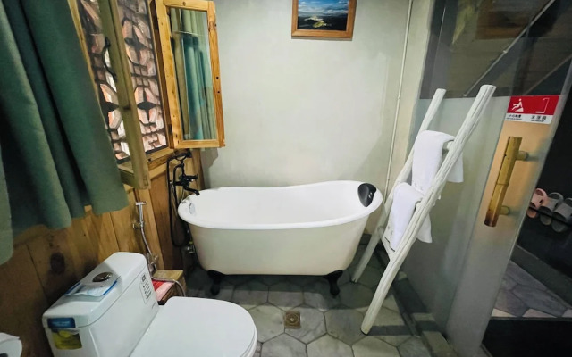 Jia Kedi Ancient House Cultural Homestay