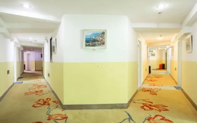 Jingzhouhui Business Hotel (Beijing Jiukeshu Subway Station)