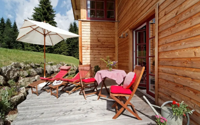 Nesterl Modern Retreat