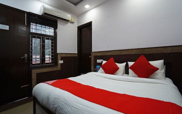 OYO 49019 Aasha Residency