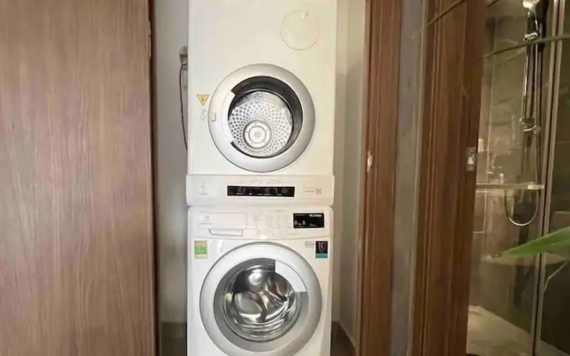 Saigon Royal View Residence & River