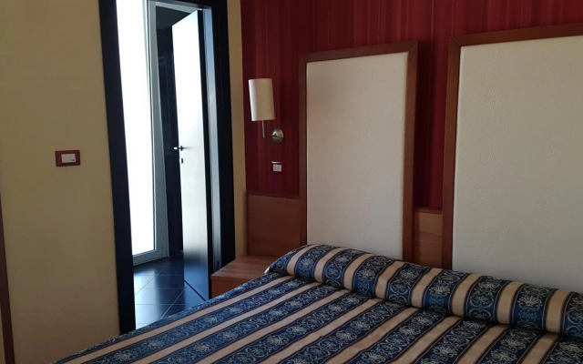 Hotel Promenade Universale