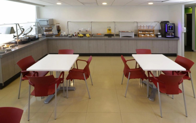 City Express Junior by Marriott Toluca Aeropuerto