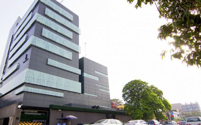 The Nishat Hotel Gulberg