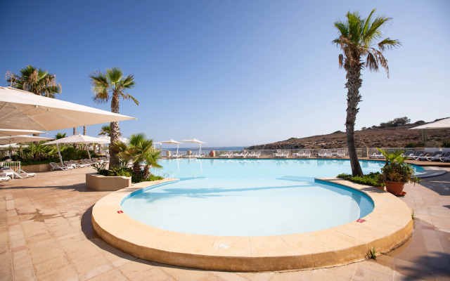 Salini Resort