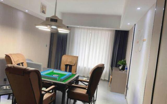 Fengqi City Hotel