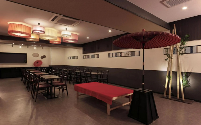 KUROMON Crystal Hotel