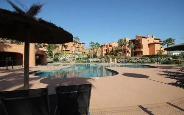 Sotoserena Tropical Flat- sleeps4