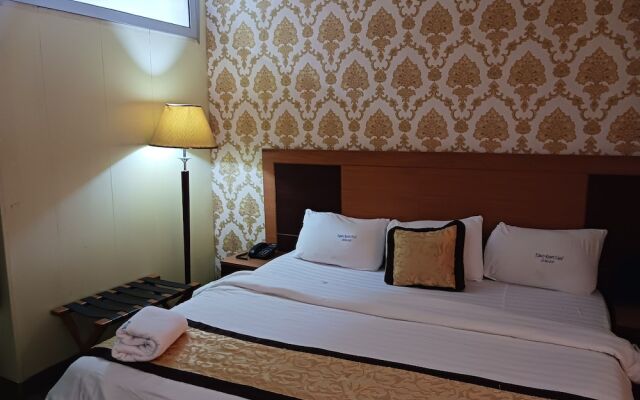Equity resort hotel