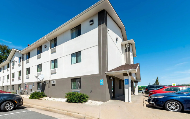 Super 8 by Wyndham Dumfries/Quantico