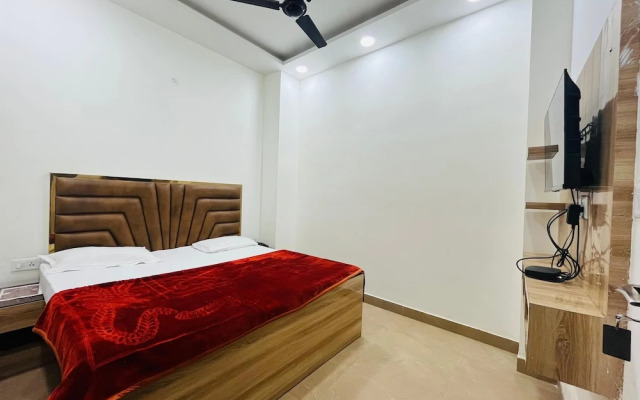 Roomshala 152 Hotel Sukoon