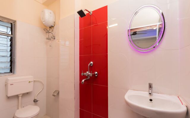OYO 8812 White Palace Hotel & Resort New Alipore