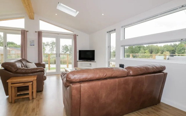 7 Meadow Retreat