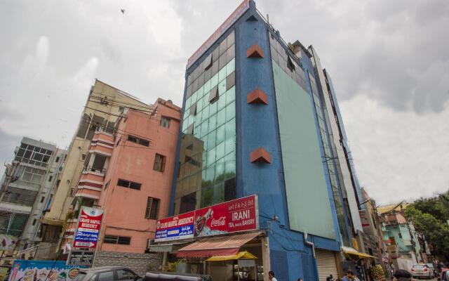 OYO 41665 Hotel Grand Marvel Residency
