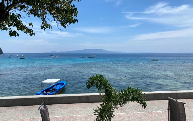 Papa Fred's Beach Resort