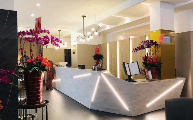 Feng Chi Inn