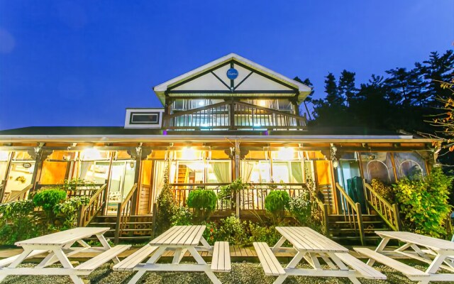 Seosan Sayblue Pension