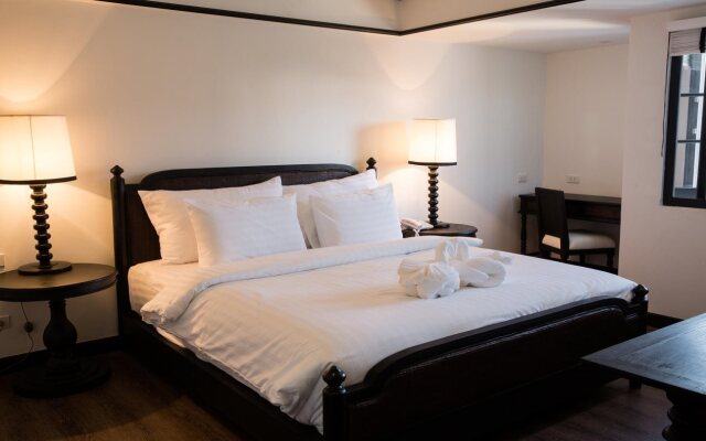 MORA Boutique Hotel